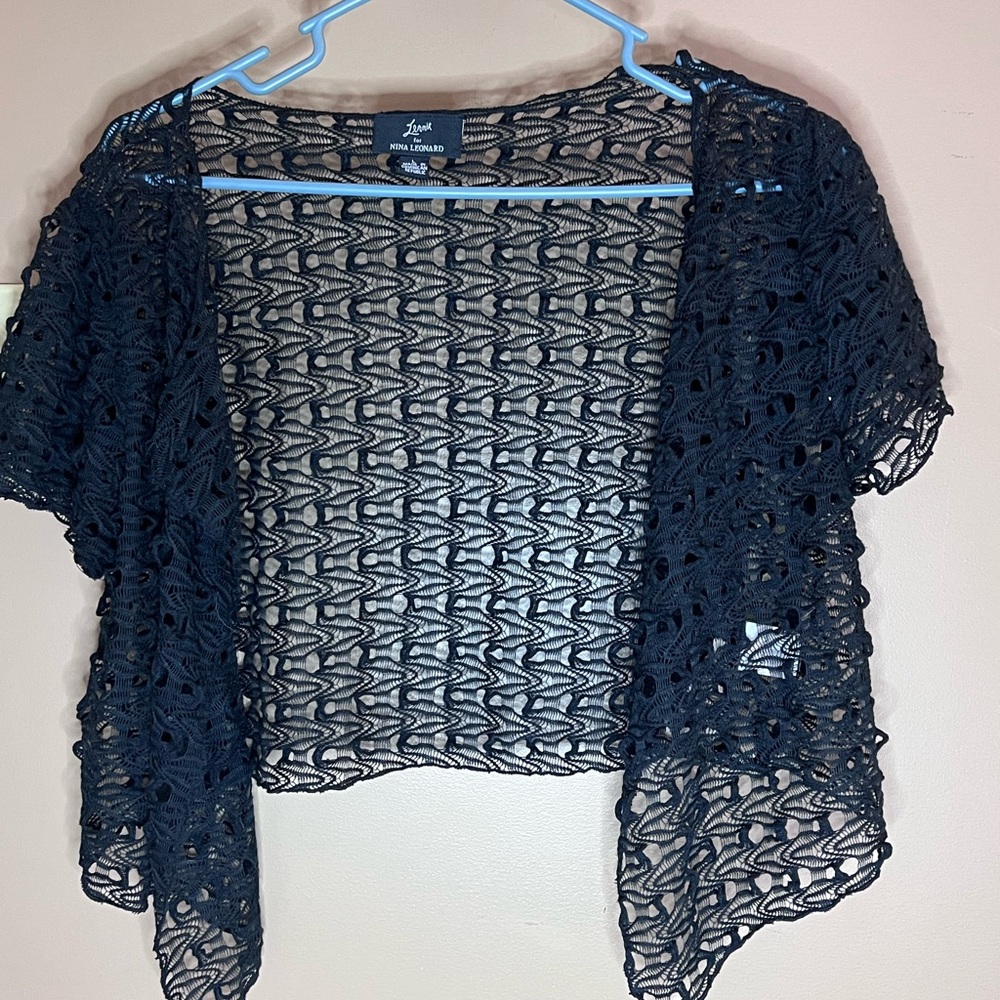 Beautiful short sleeve crop cardigan